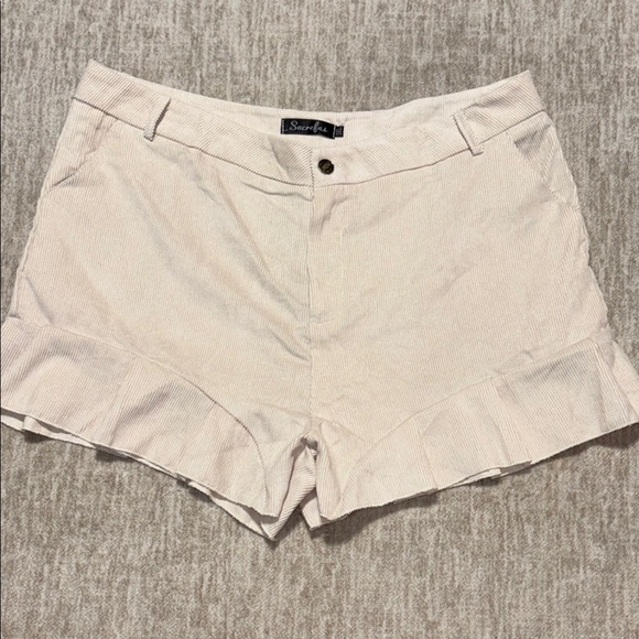 Women's 3X ruffle corduroy shorts lightweight cream color Sucrefas - Picture 1 of 5